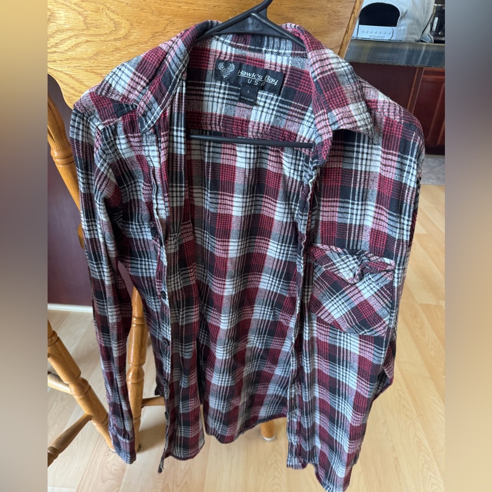 Hawk’s Bay Flannel size Large